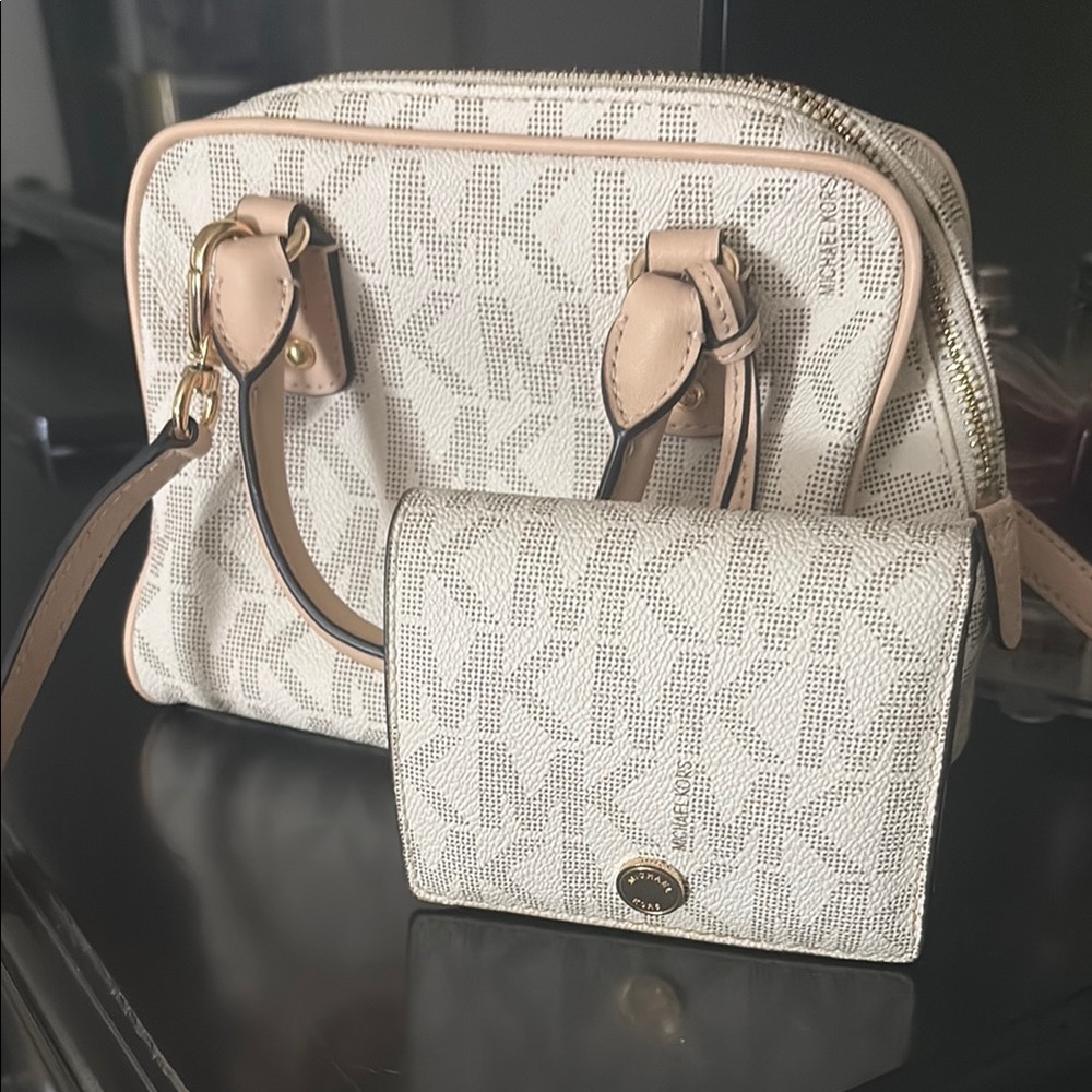 Michael Kors Cream and Tan Crossbody Bag Set